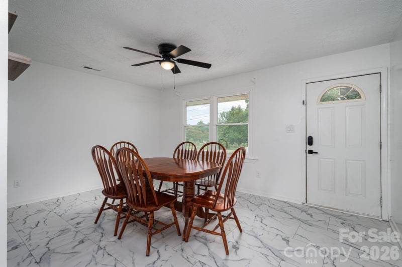 363 Don Mcginnis Rd, Lincolnton, NC 28092
