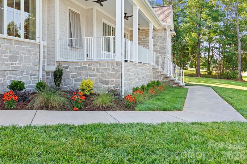 126 Manorly Ln, Mooresville, NC 28115