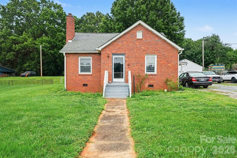 517 Carolina Ave, Maiden, NC 28650