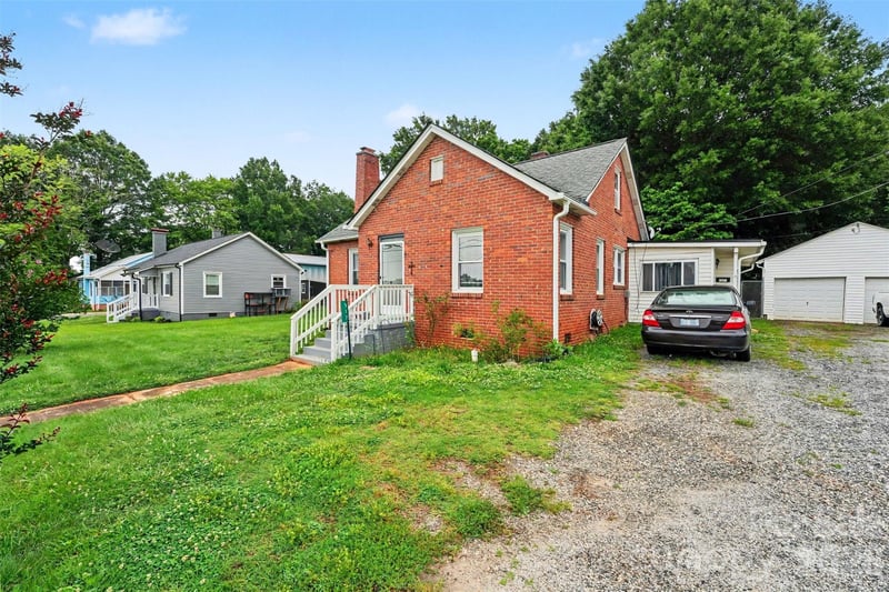 517 Carolina Ave, Maiden, NC 28650