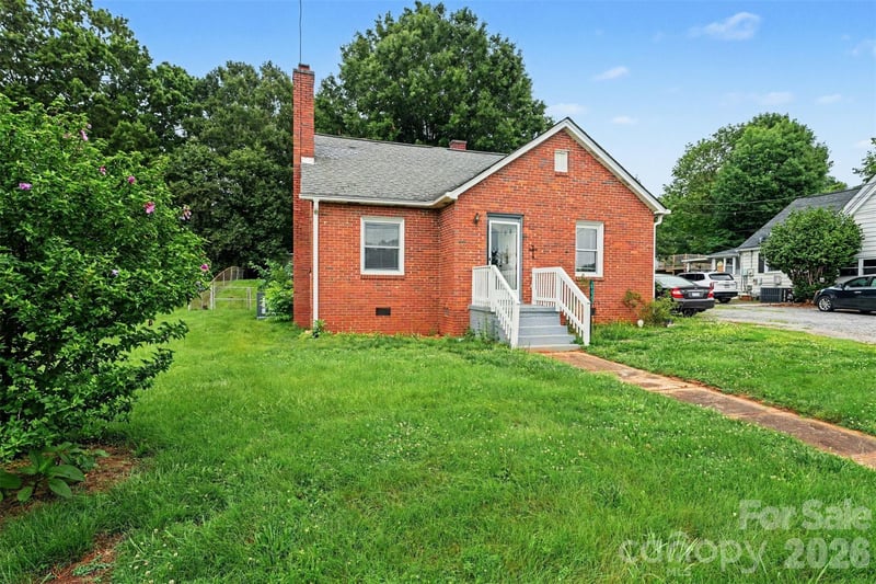 517 Carolina Ave, Maiden, NC 28650