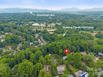 53 Merion Dr, Asheville, NC 28806