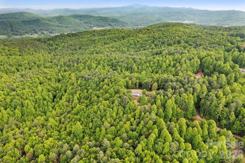 9999 Kira Ln #3,4,5, Hendersonville, NC 28739