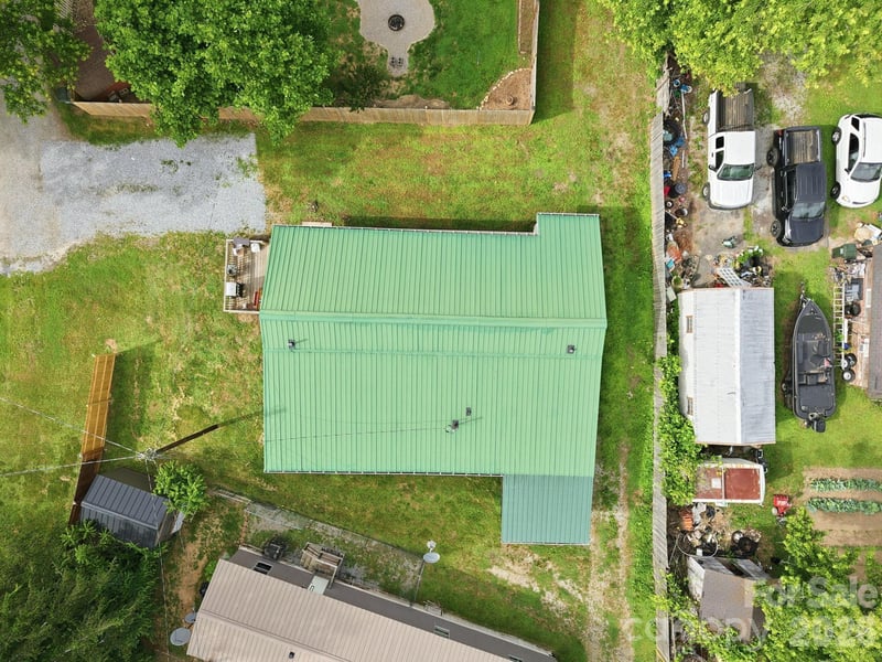 104 Jody St, East Flat Rock, NC 28726