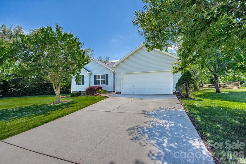 101 Mount Zion Dr, Statesville, NC 28625