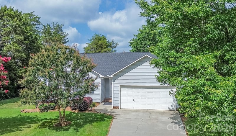 101 Mount Zion Dr, Statesville, NC 28625