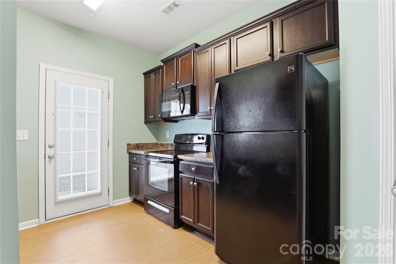 3627 Danvers St, Charlotte, NC 28213