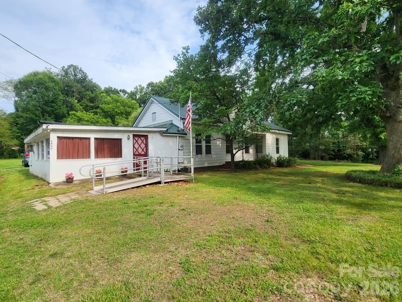 6400 Market St, Charlotte, NC 28215