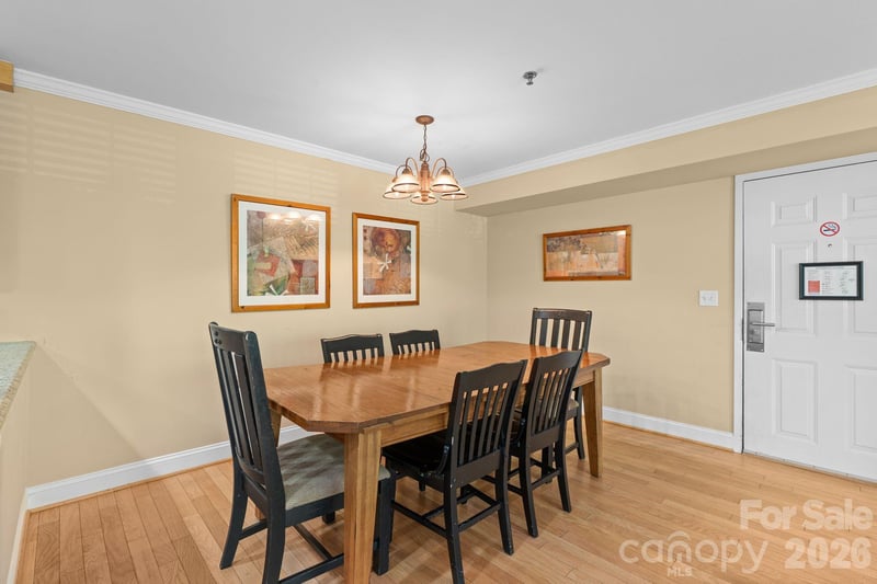 301 Bowling Park Rd, Asheville, NC 28803