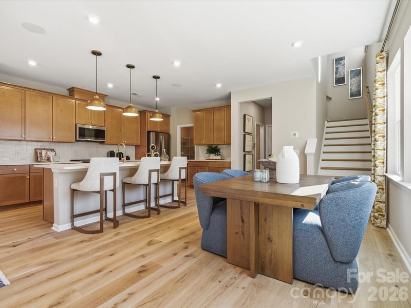 8414 Discovery Ln, Charlotte, NC 28216