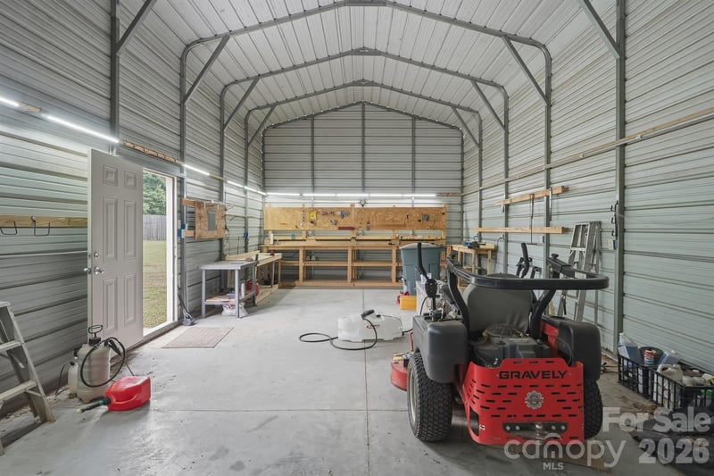 183 Dellinger Dr, Statesville, NC 28625