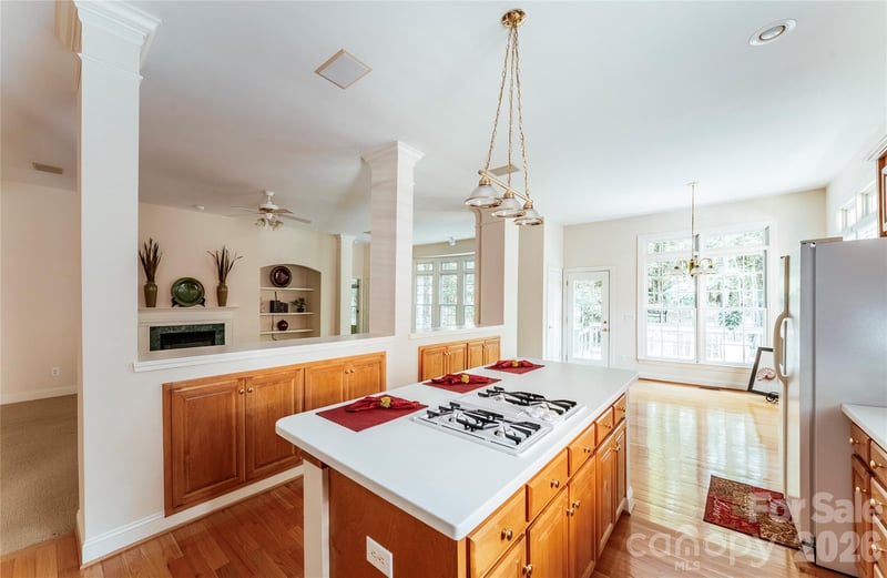 9425 Briarwick Ln, Charlotte, NC 28277