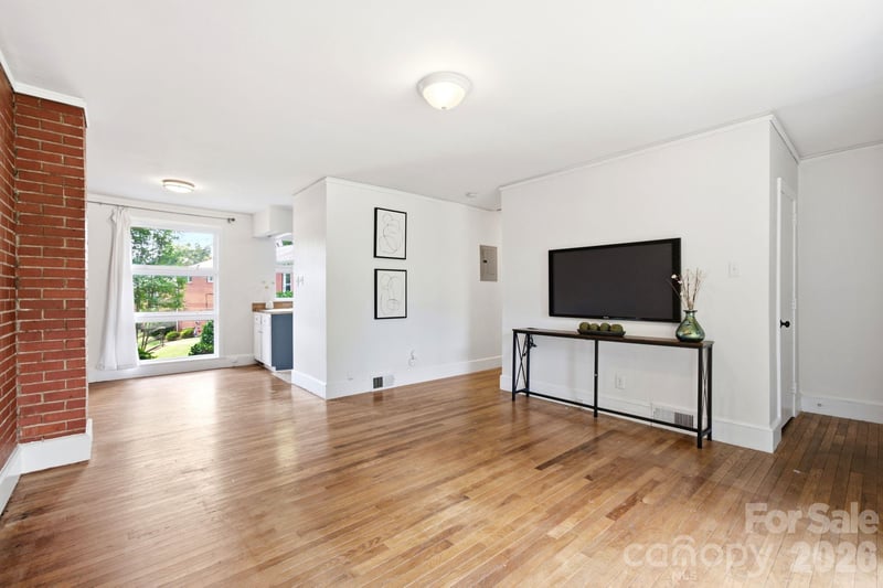 4227 Cheltenham Rd, Charlotte, NC 28211