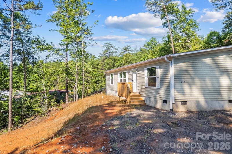 257 Brookwood Dr, Marion, NC 28752