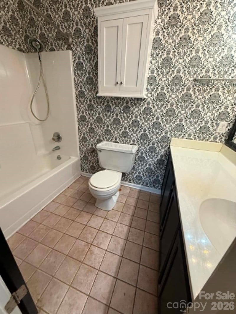 327 Eastwood Dr, Salisbury, NC 28146