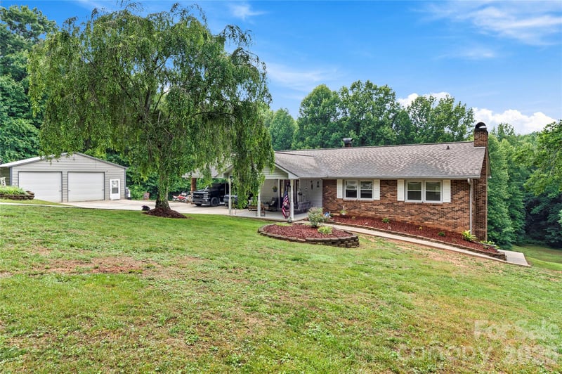 303 Alexander Dr, North Wilkesboro, NC 28659