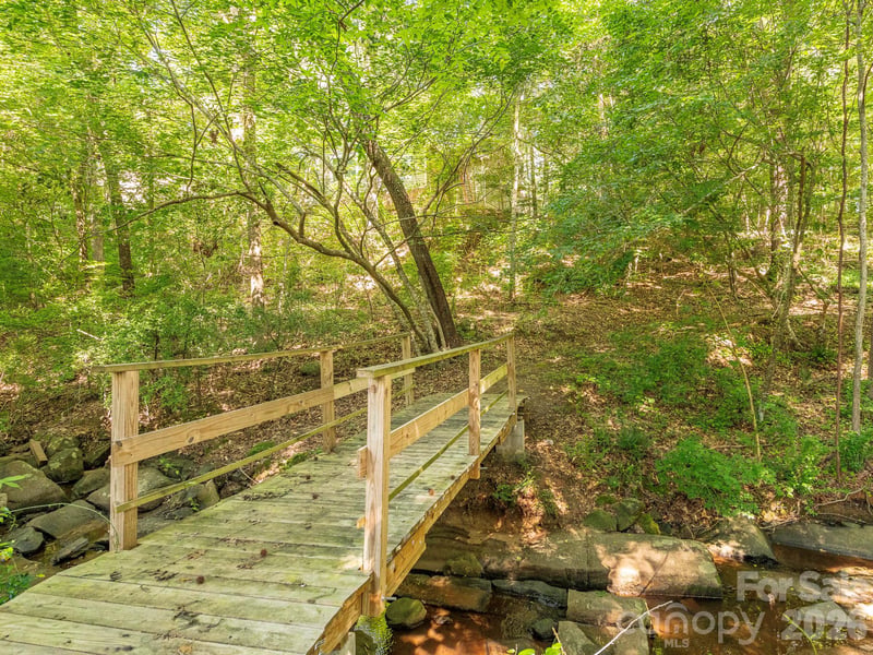 1300 Copper Creek Ln, Fort Mill, SC 29715