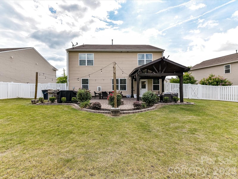 1033 Blue Stream Ln, Indian Trail, NC 28079