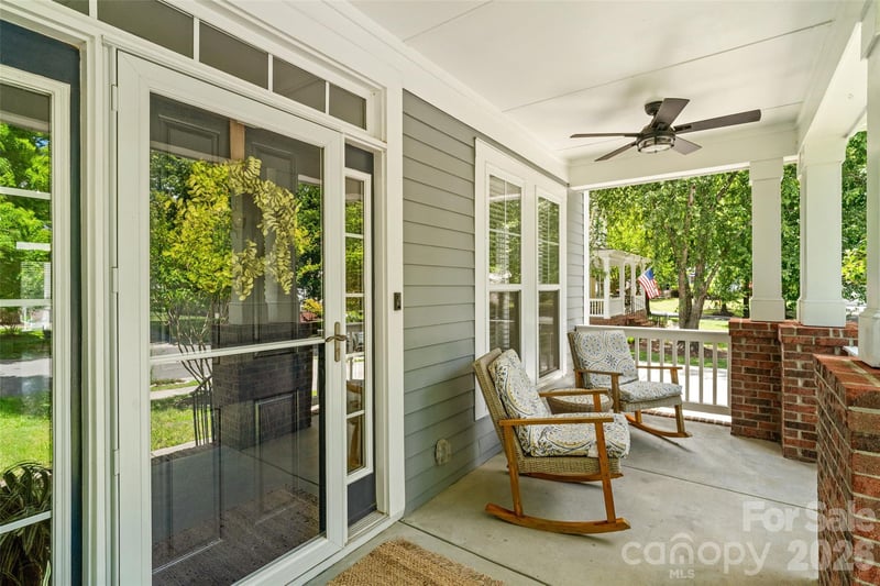 411 Shoreline Pw, Tega Cay, SC 29708