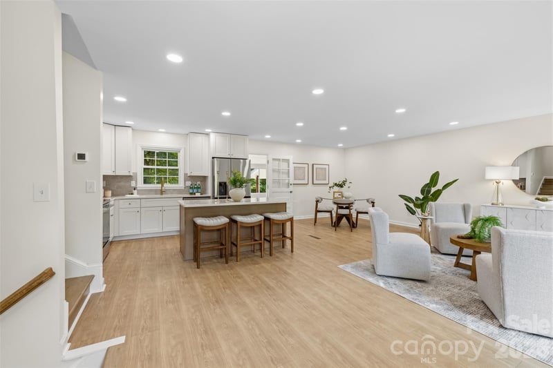 7434 Kilcullen Dr, Charlotte, NC 28270