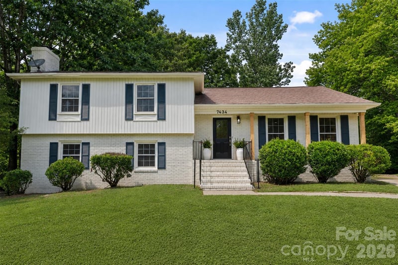7434 Kilcullen Dr, Charlotte, NC 28270