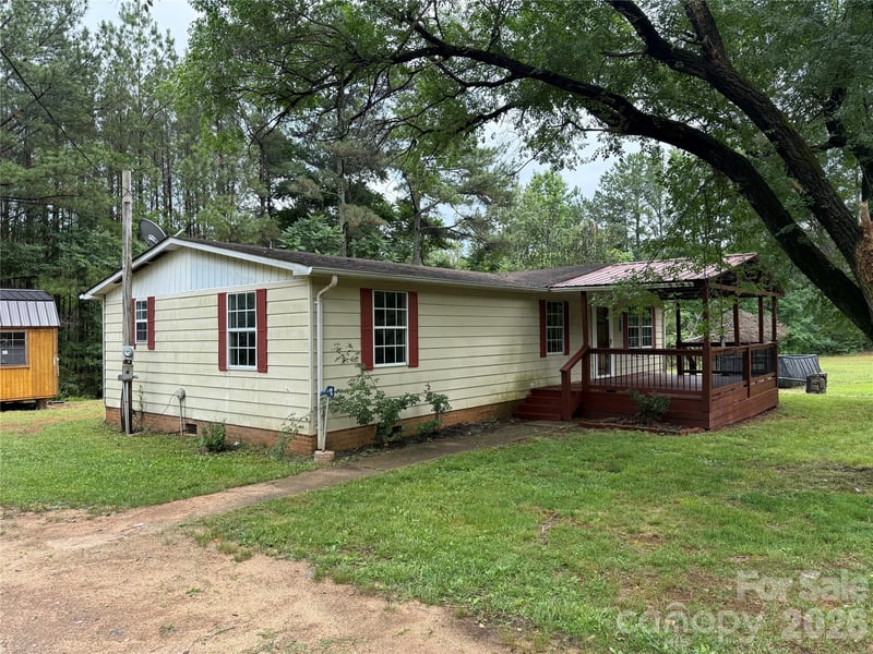 211 Corry Ln, Bostic, NC 28018