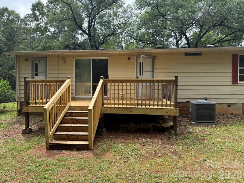 211 Corry Ln, Bostic, NC 28018