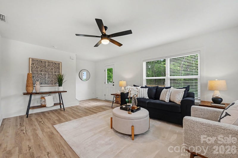 4218 Pine St, Kannapolis, NC 28081