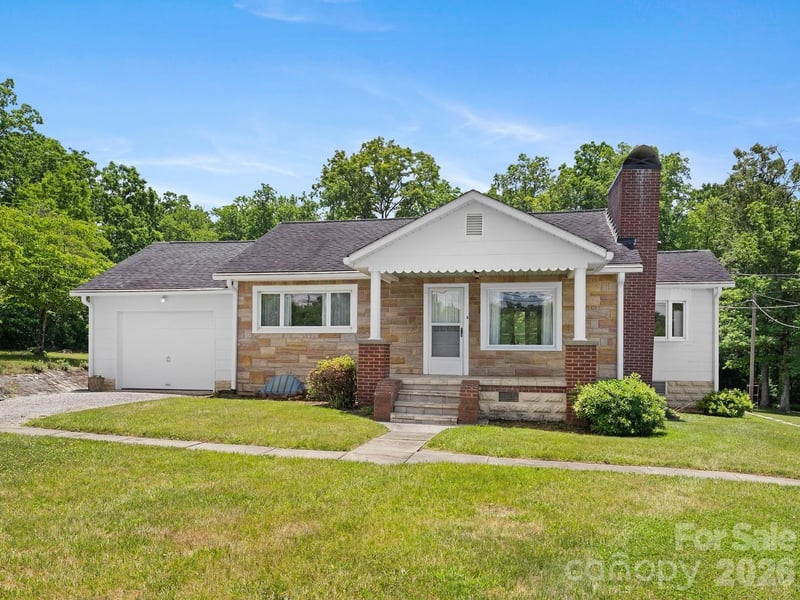 1230 Dana Rd, Hendersonville, NC 28792