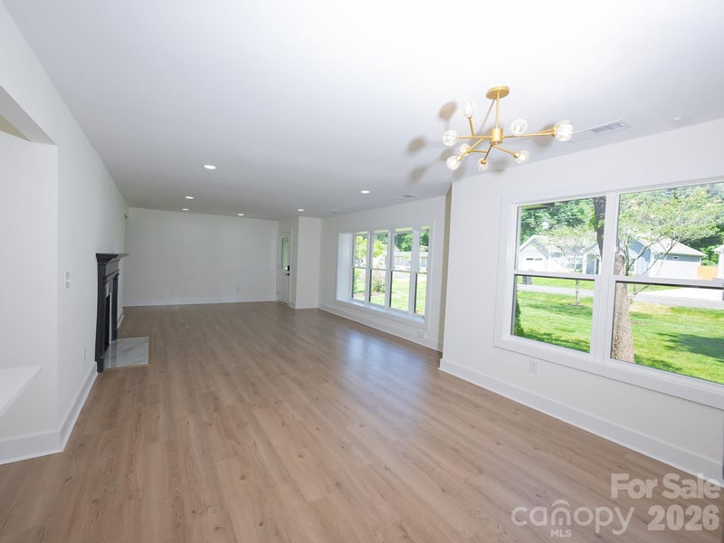 5306 Wales St, Charlotte, NC 28269