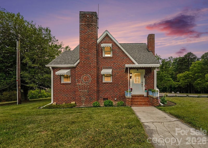 1951 Us Hwy 158 Hw, Mocksville, NC 27028