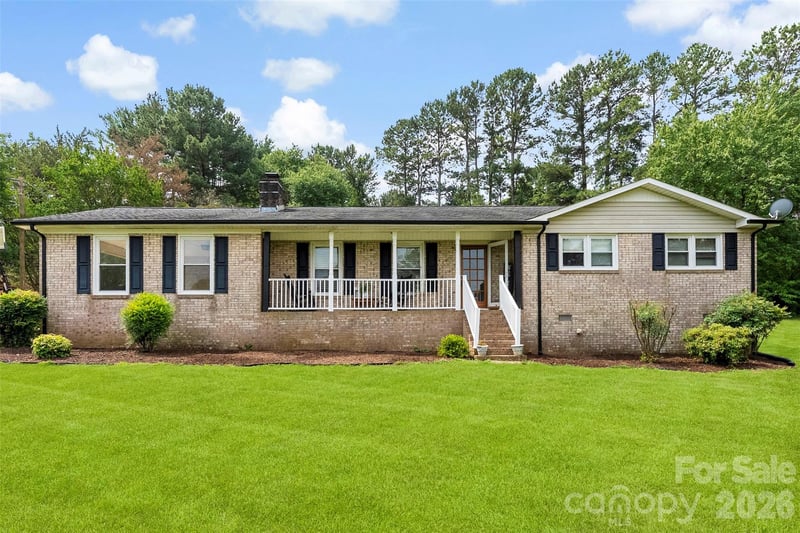 117 Club View Dr, Cherryville, NC 28021