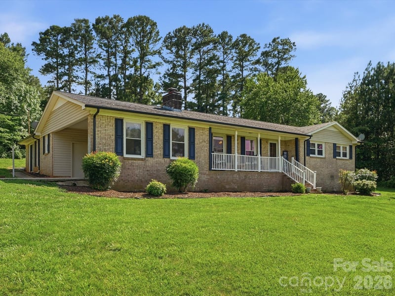117 Club View Dr, Cherryville, NC 28021