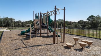 12212 Barred Owl Ct, Charlotte, NC 28215
