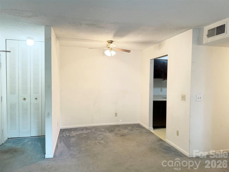 401 Orchard Trace Ln #8, Charlotte, NC 28213
