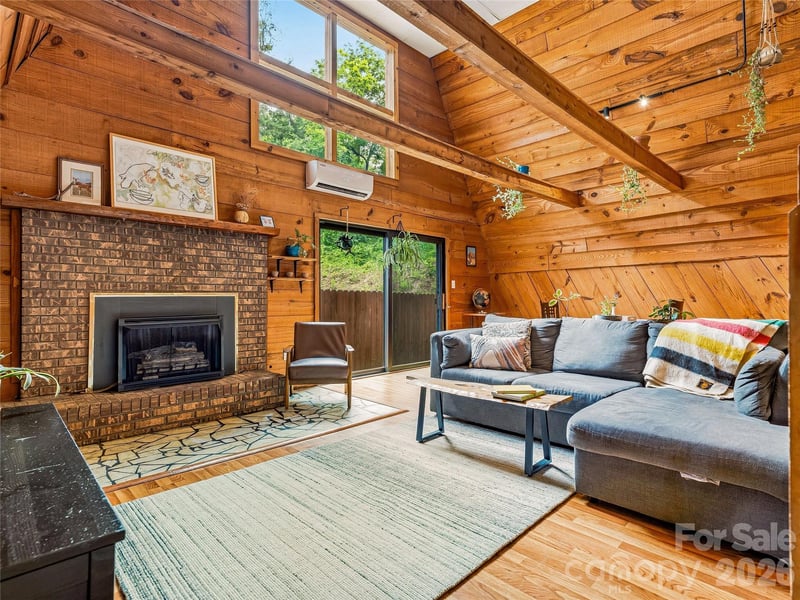 355 London Rd, Asheville, NC 28803