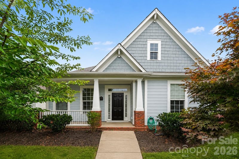 1205 Gainsborough Dr, Matthews, NC 28104