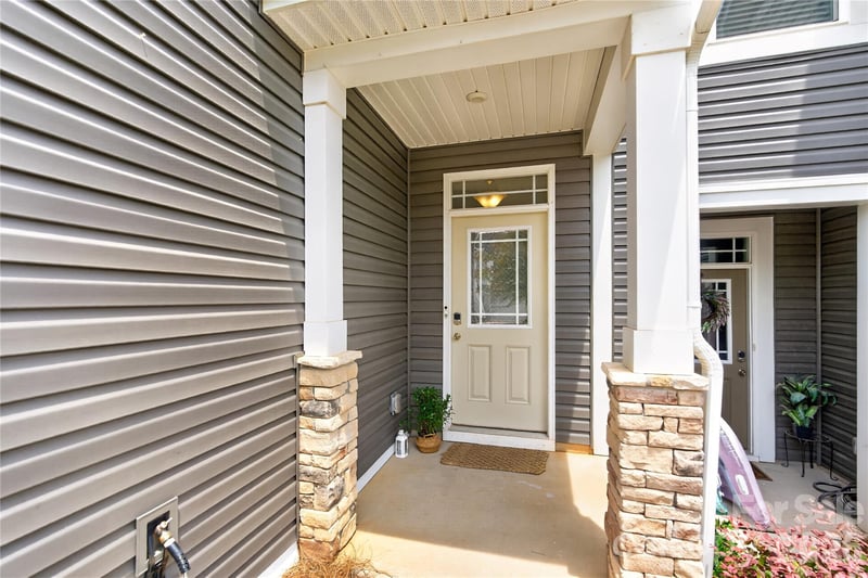 1211 Bigelow St, Charlotte, NC 28269