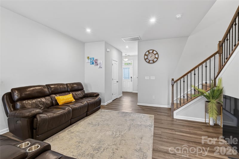 1211 Bigelow St, Charlotte, NC 28269