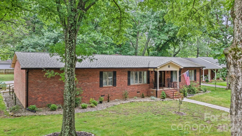 406 S Magnolia St, Mooresville, NC 28115