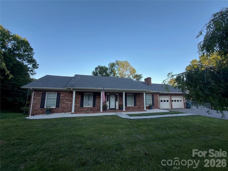 1692 Pads Rd, North Wilkesboro, NC 28659