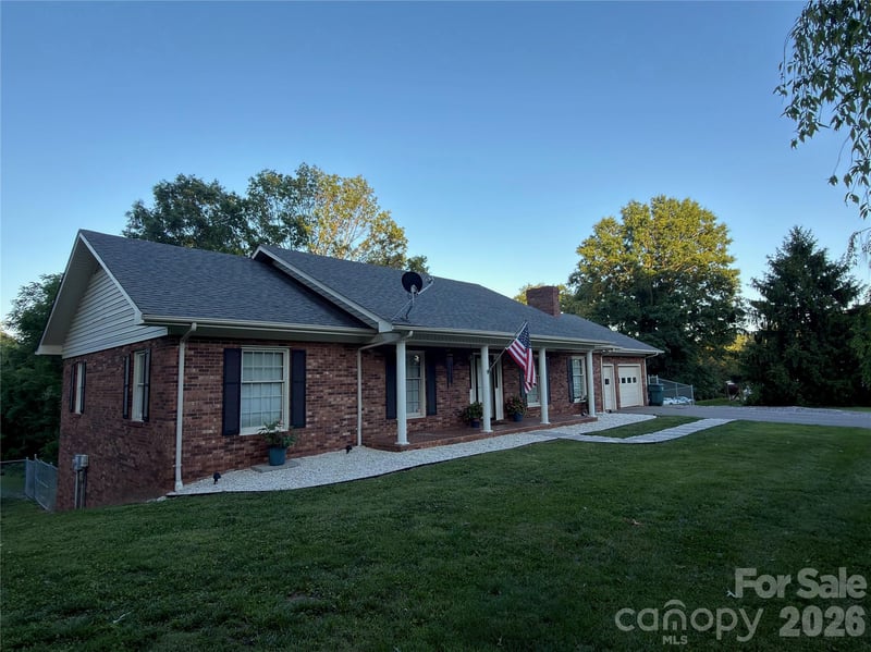 1692 Pads Rd, North Wilkesboro, NC 28659