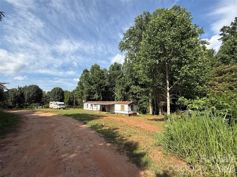 290 Wal Hollow Ln, Mooresville, NC 28115