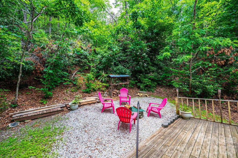 4462 Maple Grove Church Rd, Collettsville, NC 28611