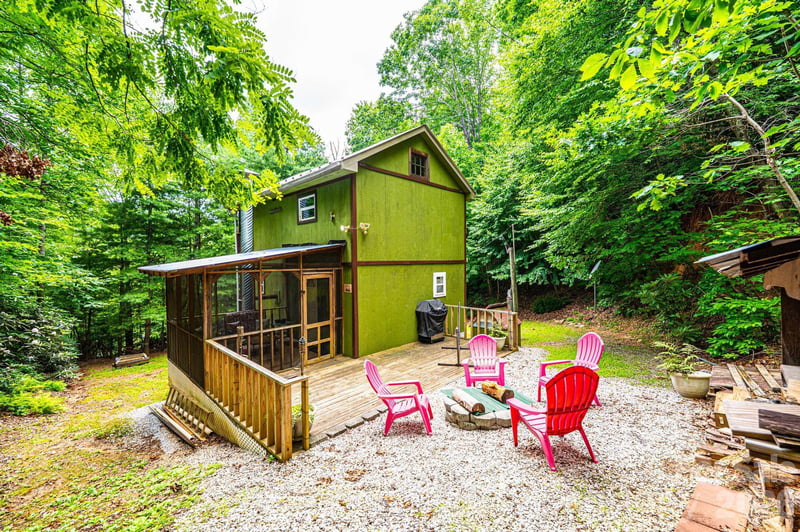 4462 Maple Grove Church Rd, Collettsville, NC 28611