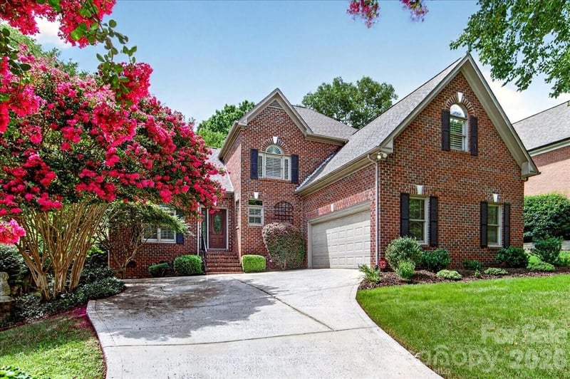 6784 Lynrose Ct, Charlotte, NC 28226