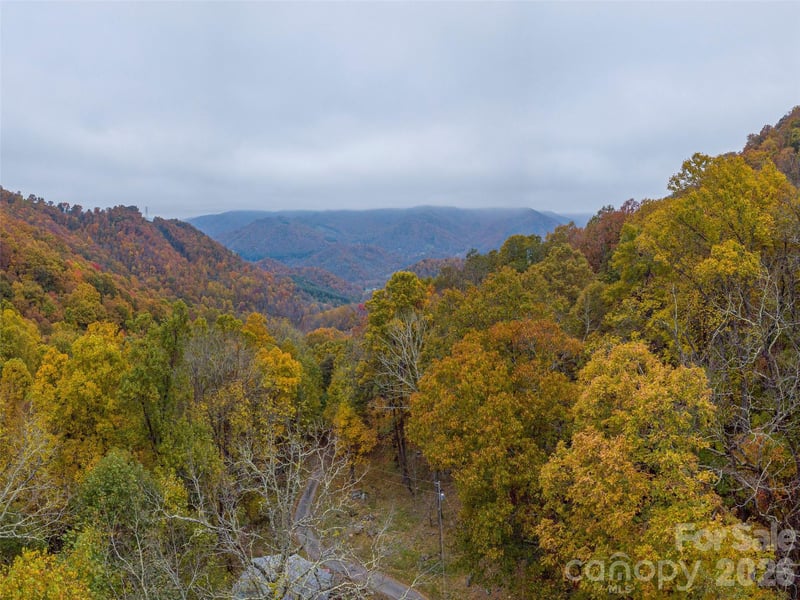 000 Sleepy Hollow Ln #13 & 14, Canton, NC 28716