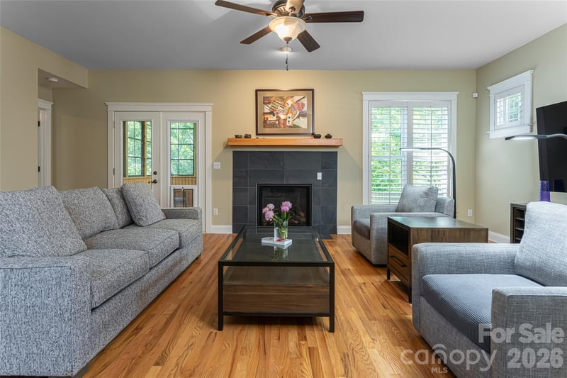 1328 Heathbrook Cir, Asheville, NC 28803