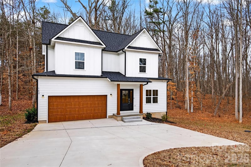 140 Meadowfall Ln, Troutman, NC 28166