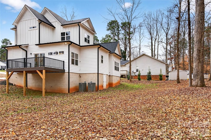 140 Meadowfall Ln, Troutman, NC 28166